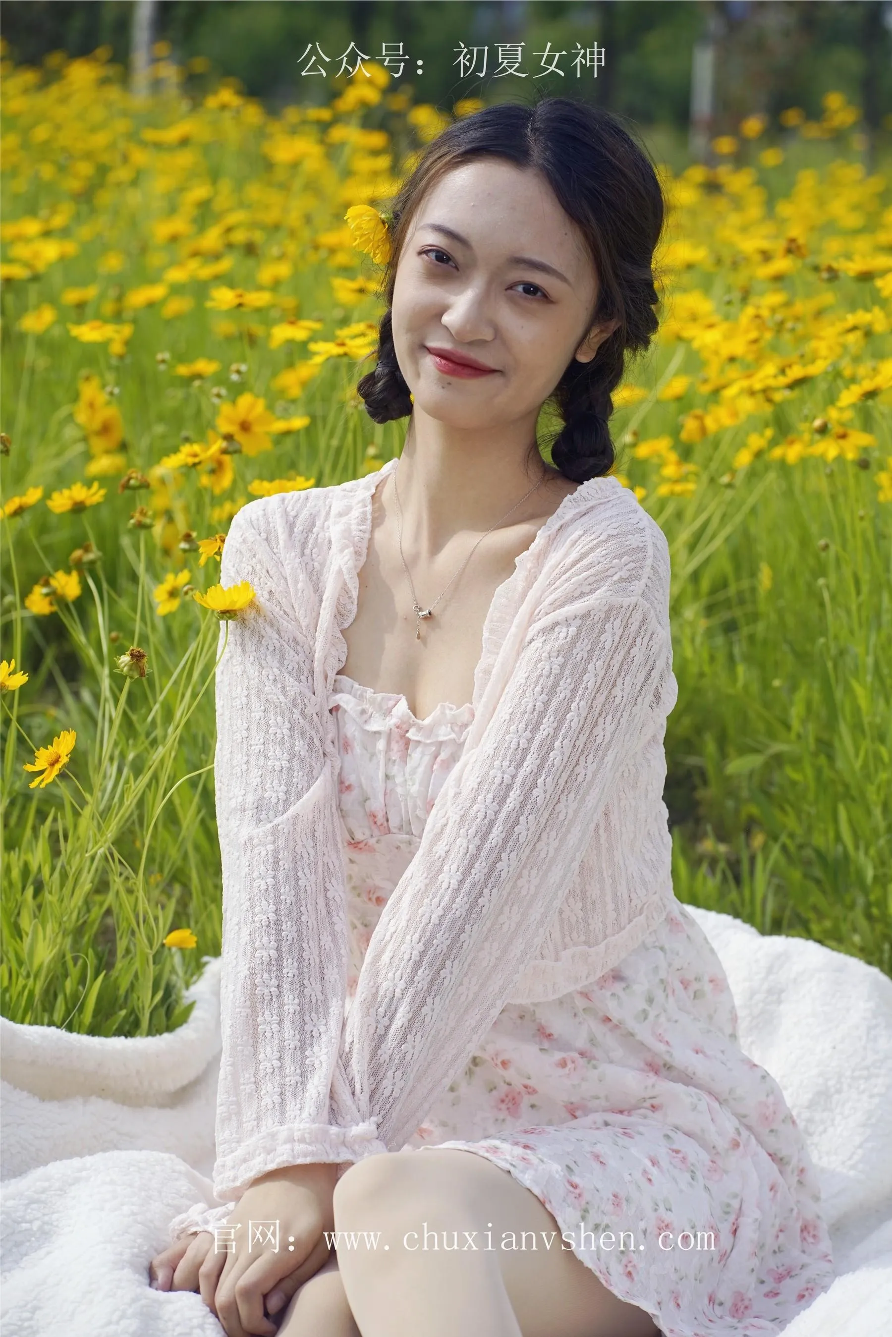 初夏女神 NO.070 依依 邻家女孩-风中少女 [122P]插图6